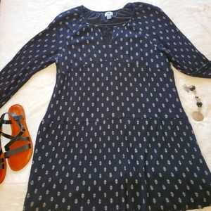 Gauzy lined short dress, good condition.